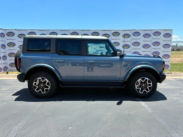 2025 Ford Bronco Outer Banks 4x4's photo
