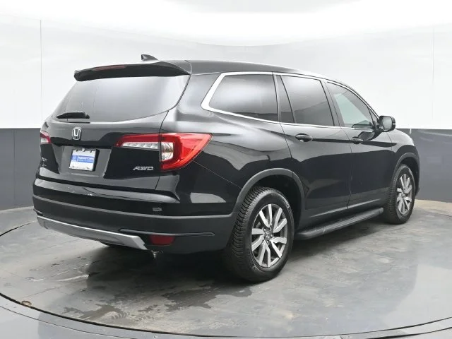 Used 2022 Crystal Black Pearl Honda EX-L image 10