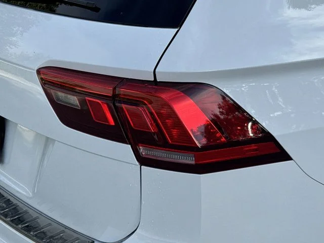 Used 2019 White Volkswagen 2.0T SE image 10