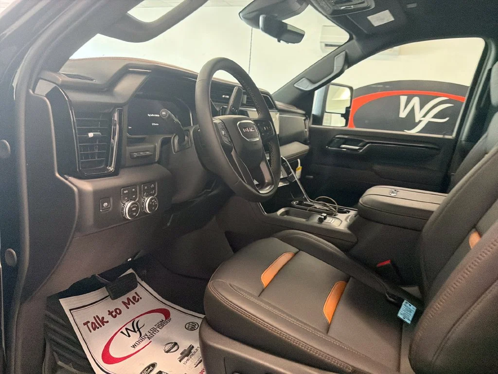 New 2026 Onyx Black GMC AT4 image 11
