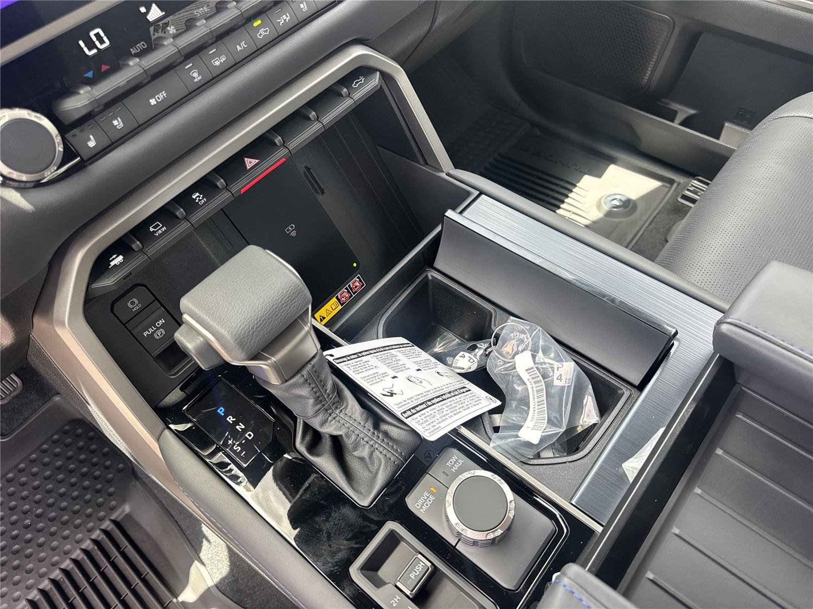 New 2026 Wind Chill Pearl <sup>1</sup> Toyota  Platinum image 14