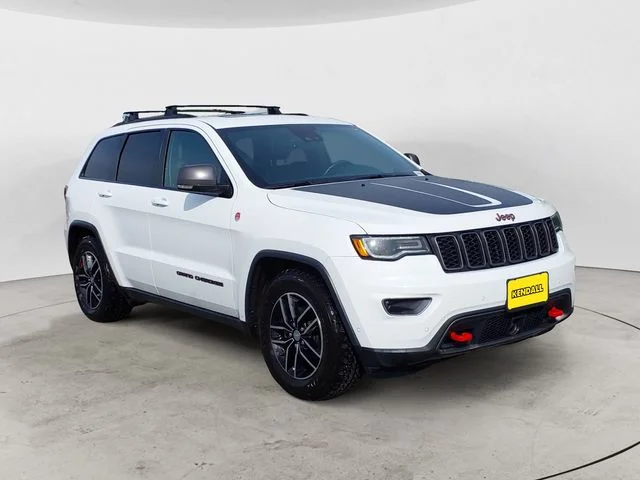 Used 2017 White Jeep Trailhawk image 3