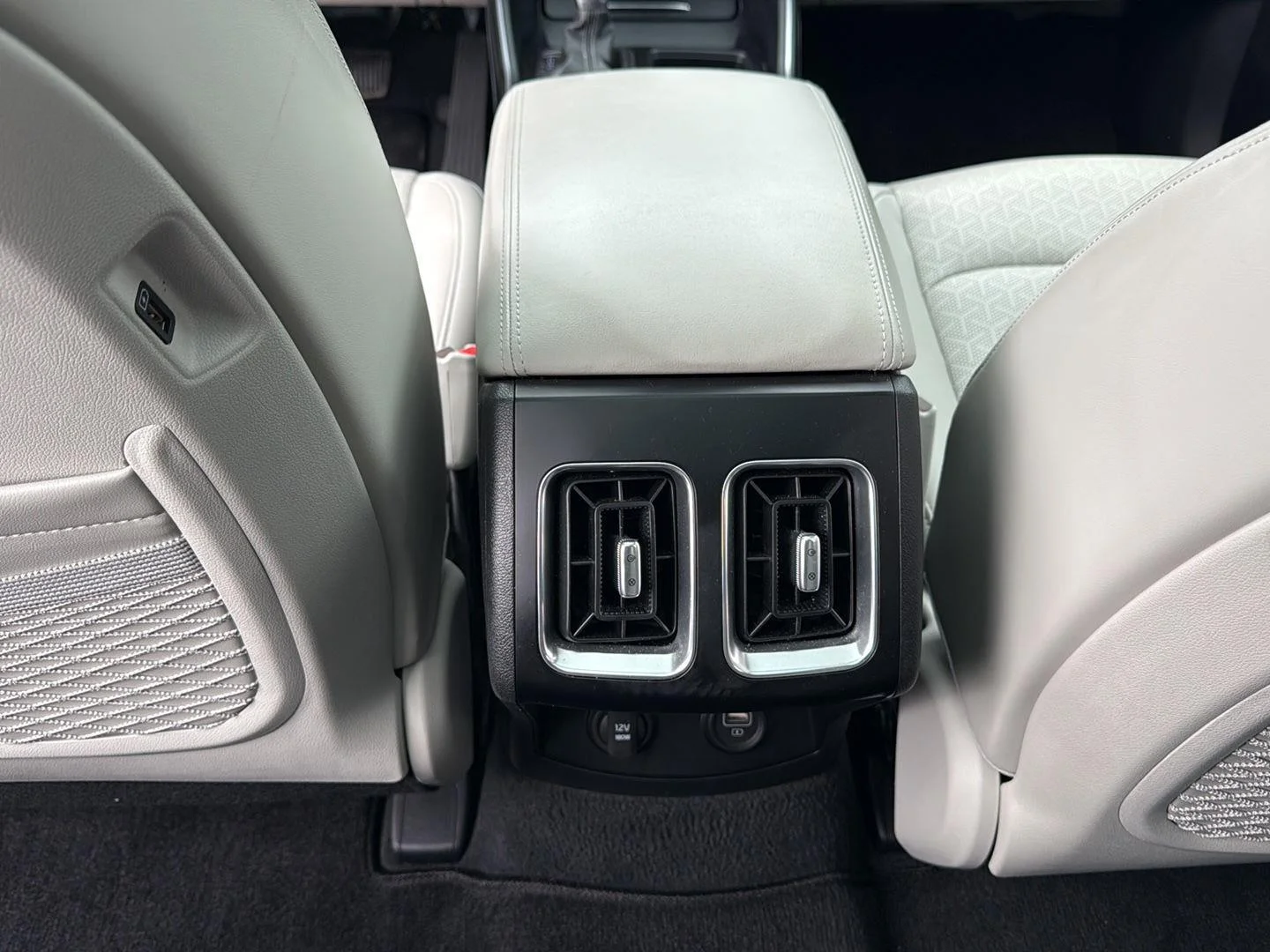 Used 2023 Wolf Gray Kia EX image 22