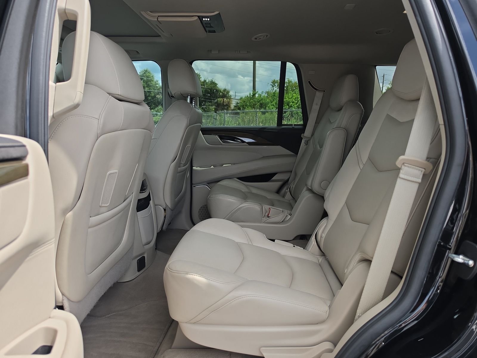 2020 Cadillac Escalade Premium Luxury - Photo 13