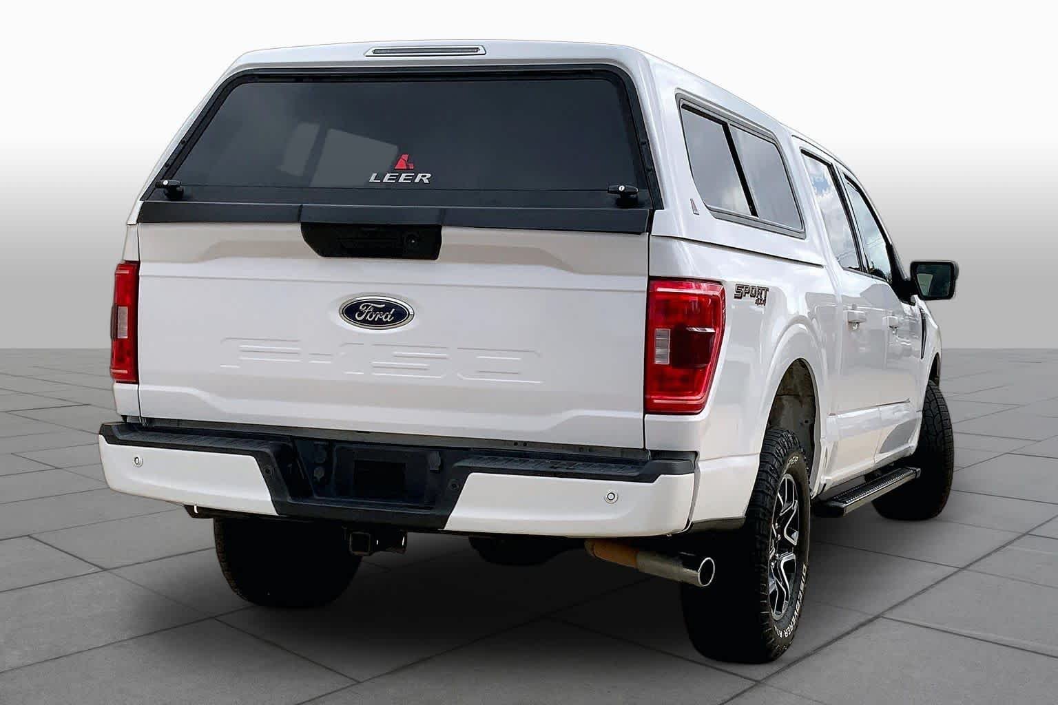 Used 2021 Oxford White Ford XLT image 12