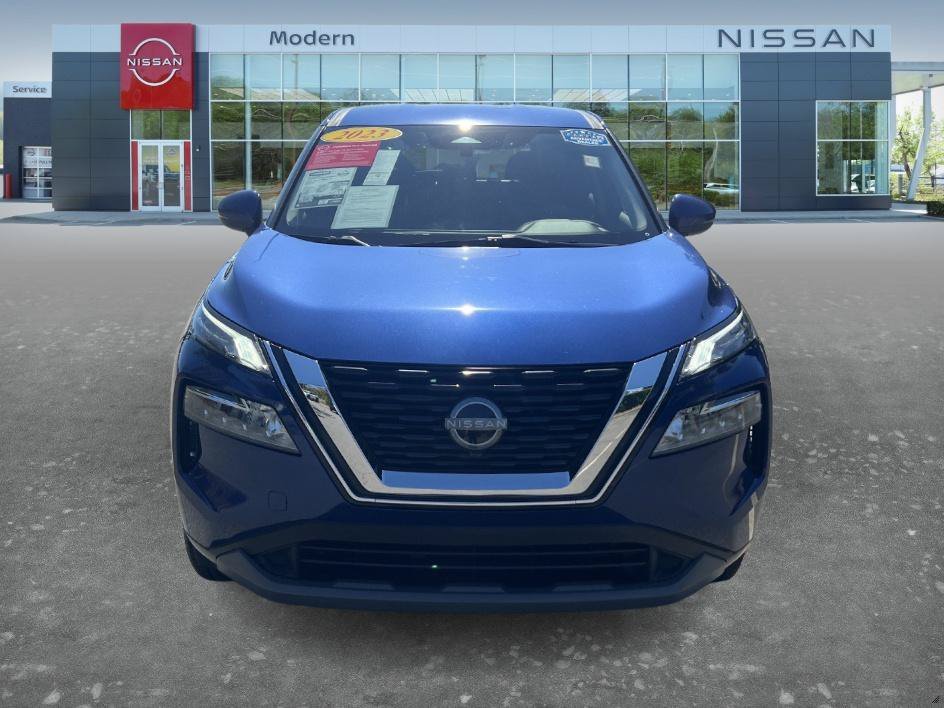 Used 2023 Caspian Blue Metallic Nissan SV image 2