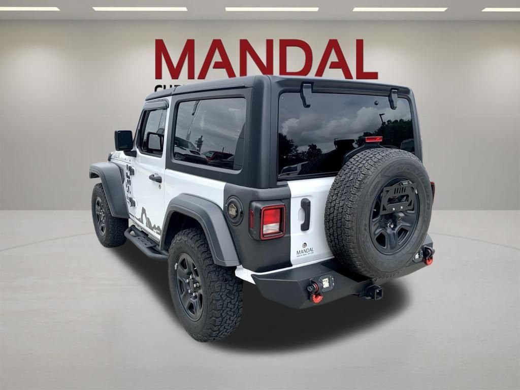 Used 2018 White Jeep Sport image 8