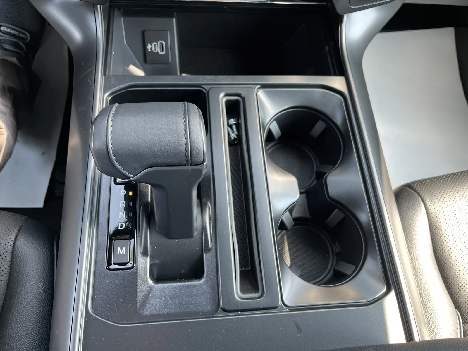 New 2026 Star White Metallic Tri-Coat Ford Lariat® image 22