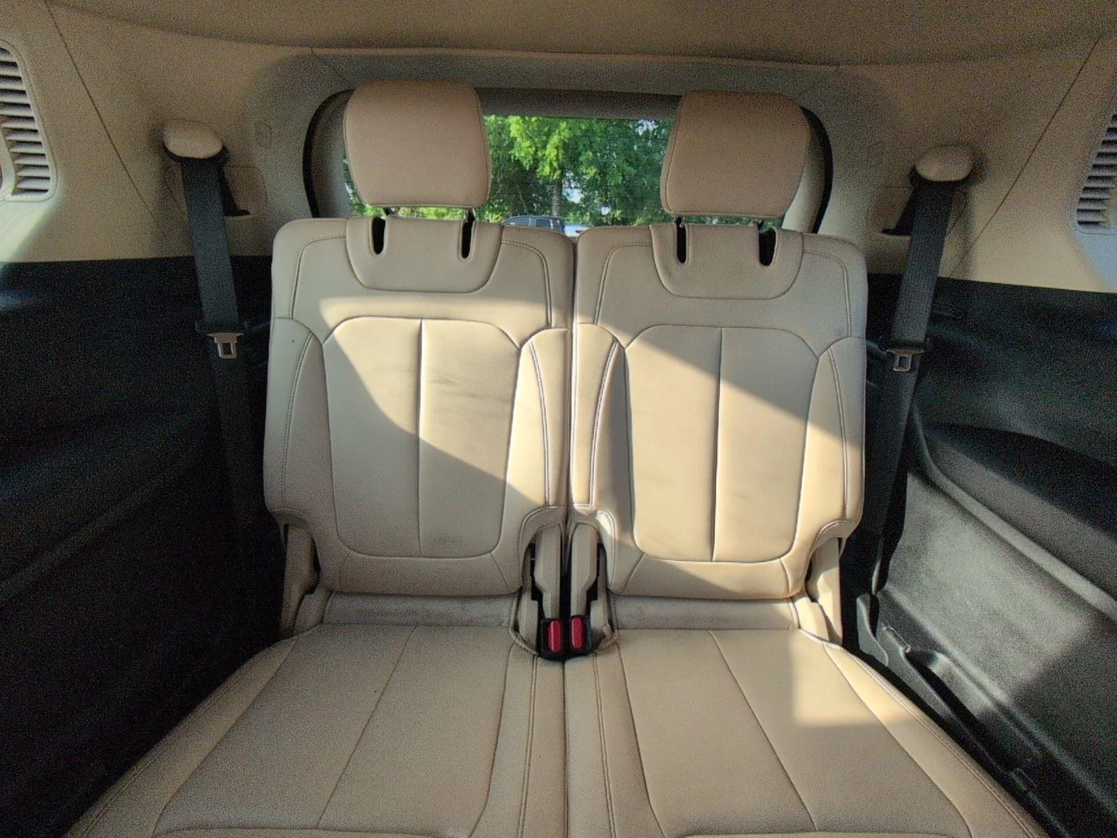 Used 2021 Velvet Red Pearlcoat Jeep Limited image 34