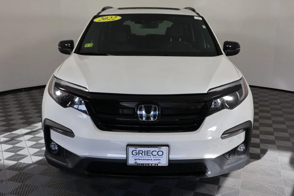 Used 2022 Platinum White Pearl Honda TrailSport image 3