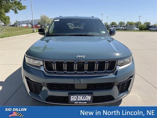 New 2026 Steel Blue Exterior Paint Jeep Limited image 3