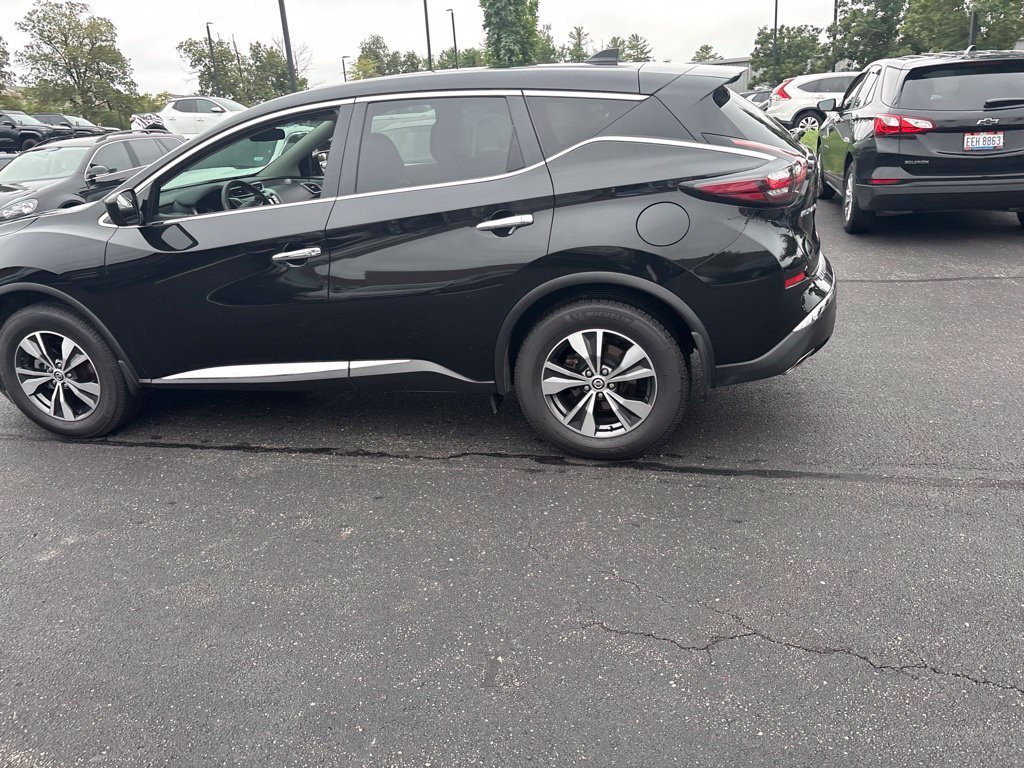 Used 2022 Black Nissan S image 4