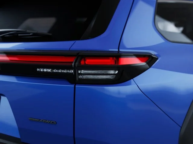 New 2026 DAYBREAK BLUE PEARL Subaru Premium image 12