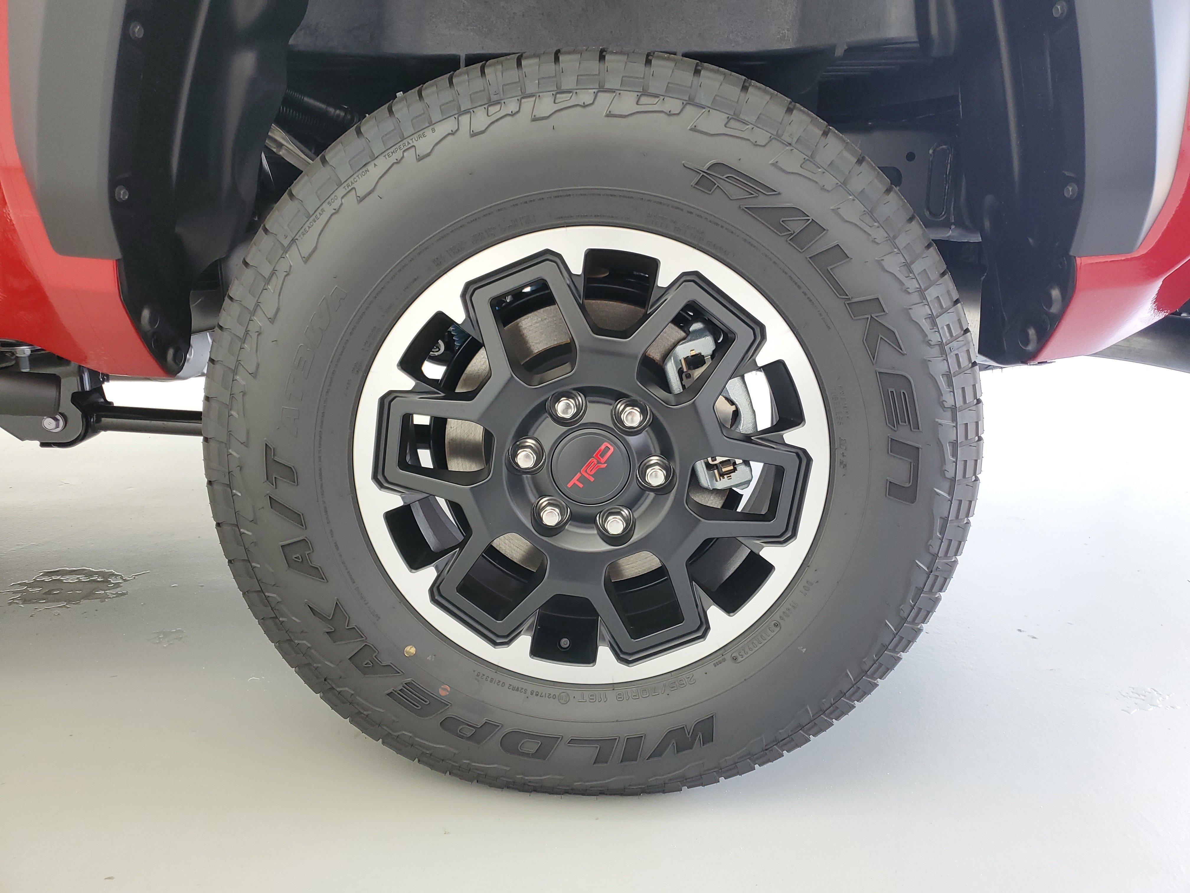 2025 Toyota Tacoma TRD Off Road - Photo 13