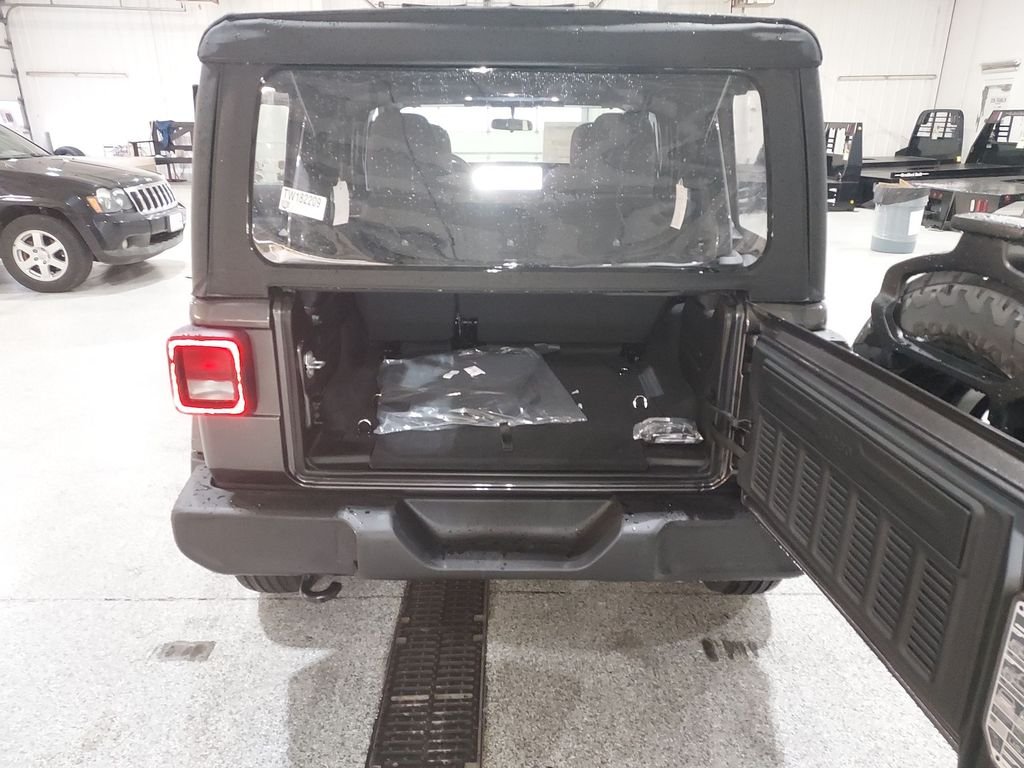 2026 Jeep Wrangler 4-Door Sport - Photo 29