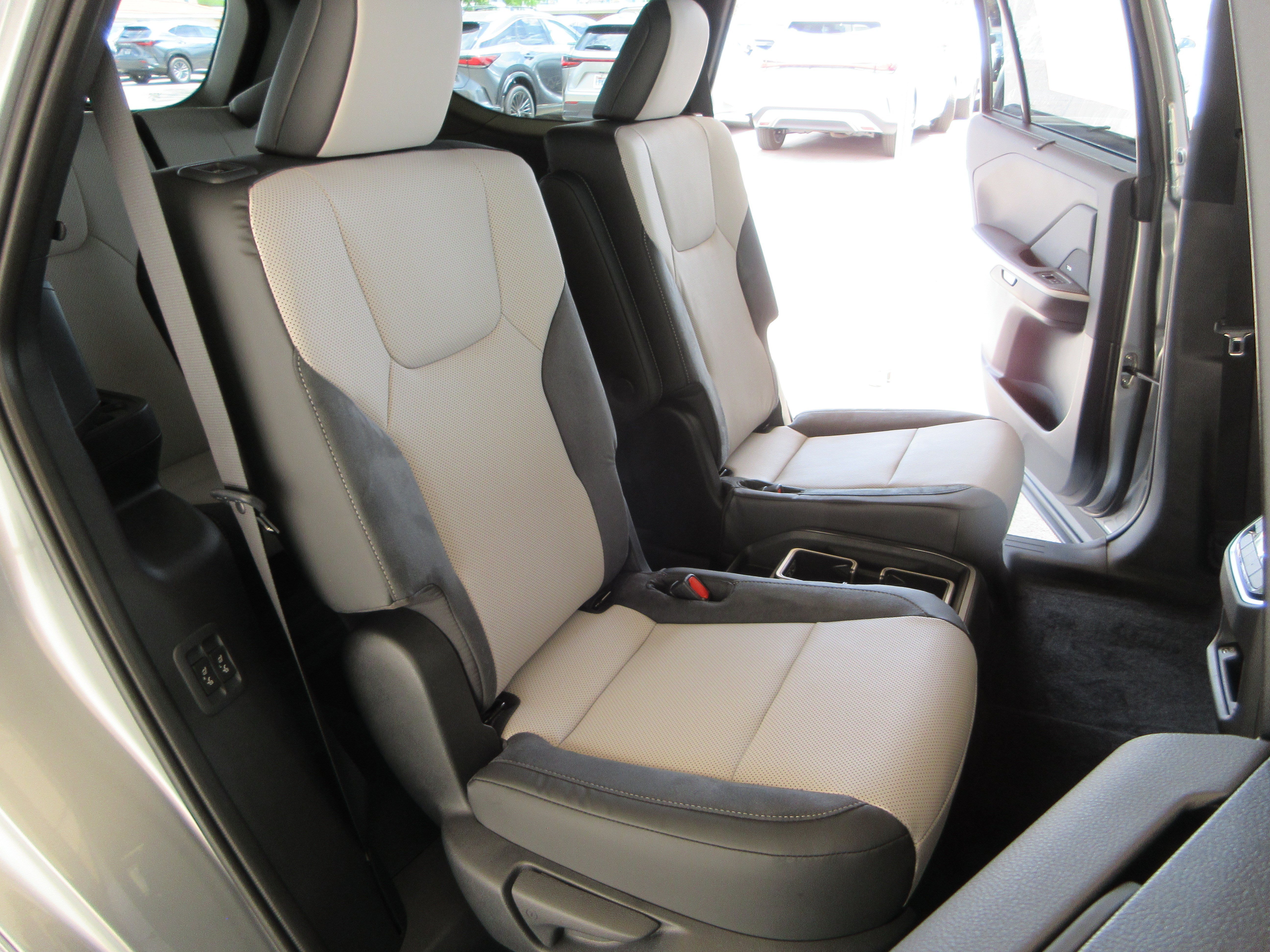 Certified Used 2026 CELESTIAL SILVER Lexus 500h F SPORT Performance Luxury image 23