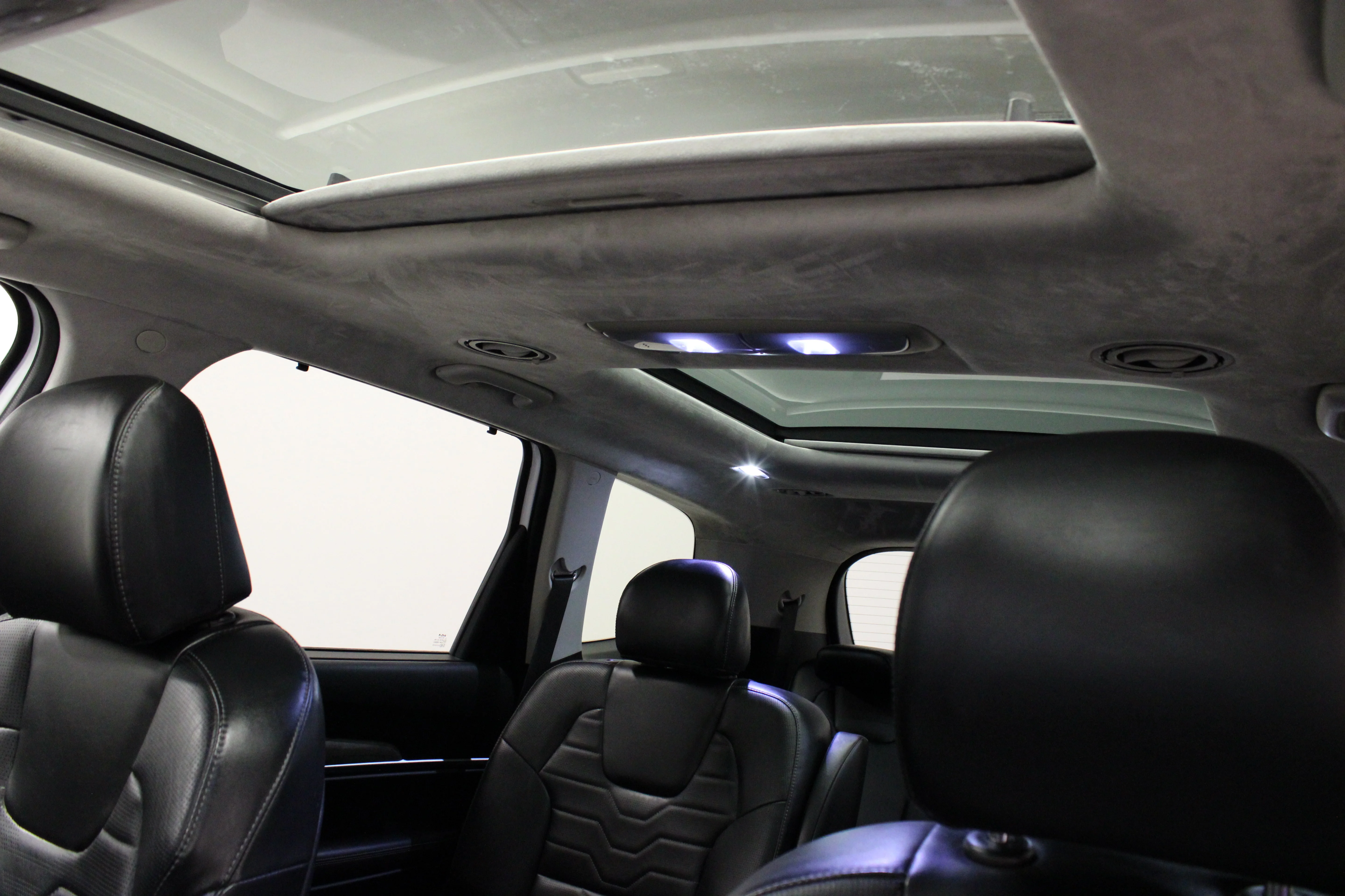 Used 2022 Glacial White Pearl Kia SX image 10