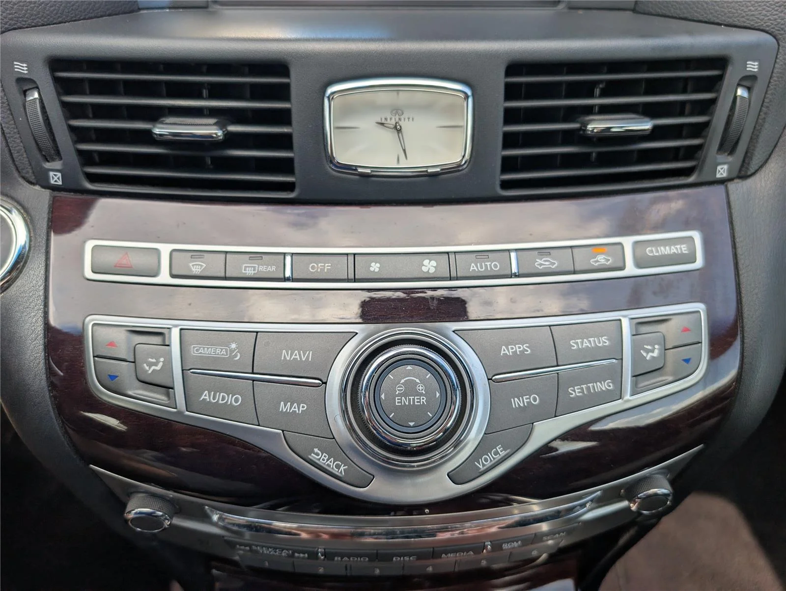 Used 2019 Gray INFINITI 3.7 image 17