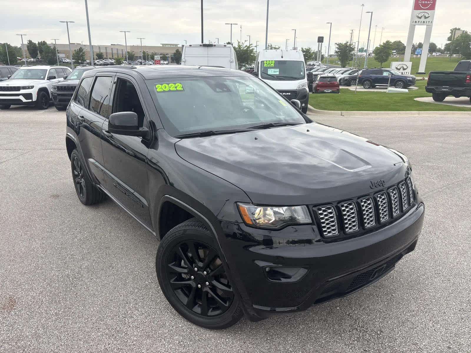 Used 2022 Jeep Grand Cherokee WK Laredo X with VIN 1C4RJFAG9NC115091 for sale in Kansas City