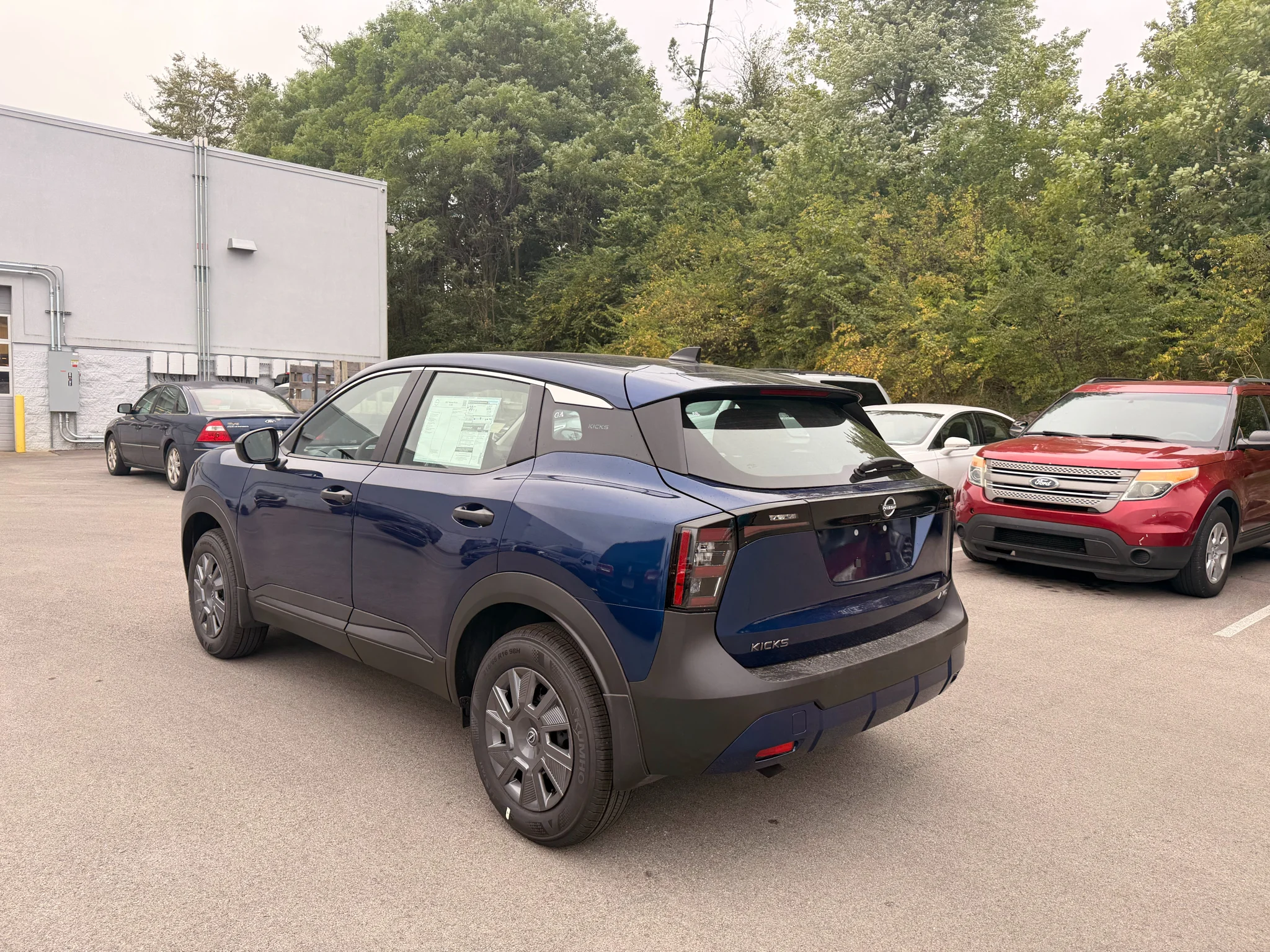 New 2027 Deep Blue Pearl Nissan SV image 5