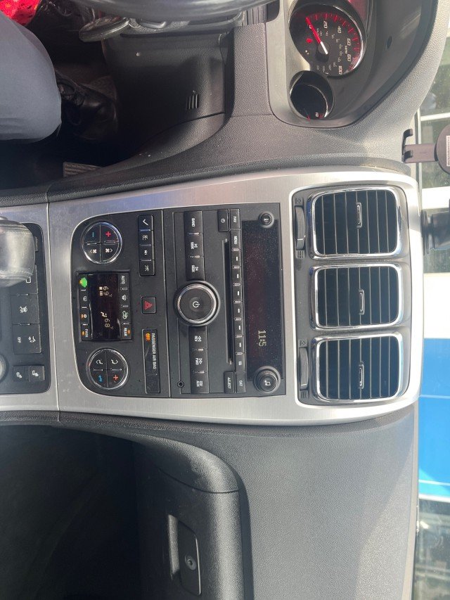 Used 2009  GMC SLT1 image 16
