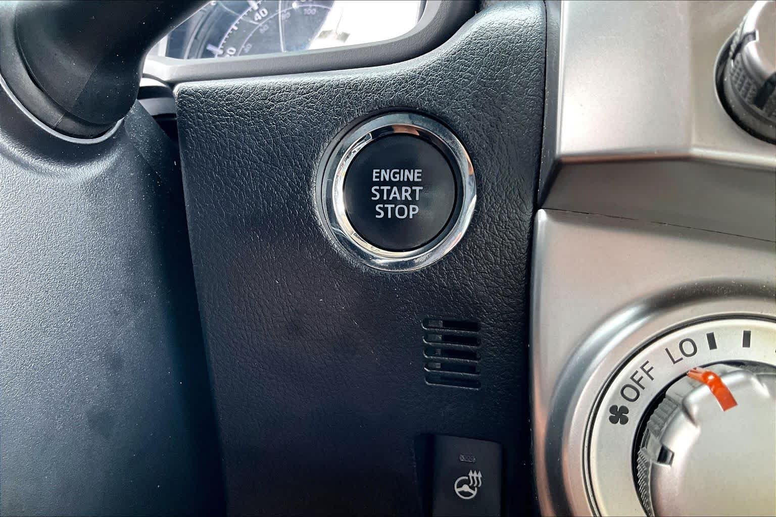 Used 2023 Magnetic Gray Metallic Toyota SR5 Premium image 33