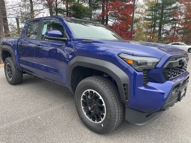 2025 Toyota Tacoma TRD Off-Road Double Cab photo 3