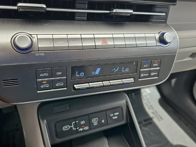 2024 Hyundai Kona Limited - Photo 18