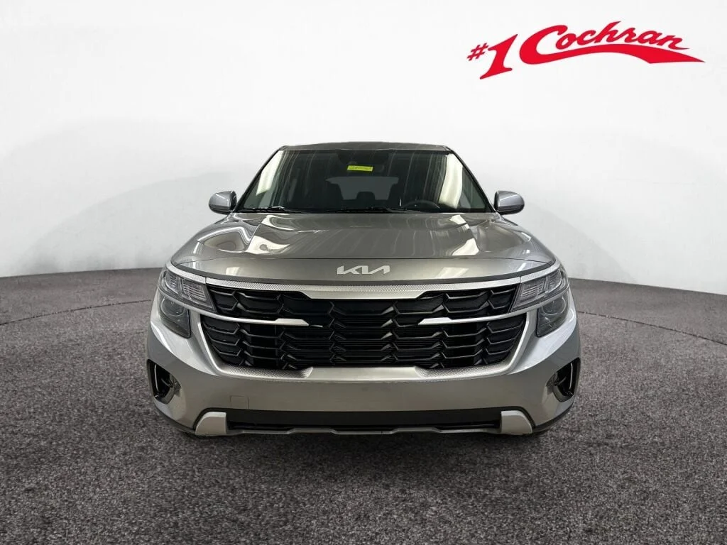 Certified Used 2024 Steel Gray Kia LX image 29