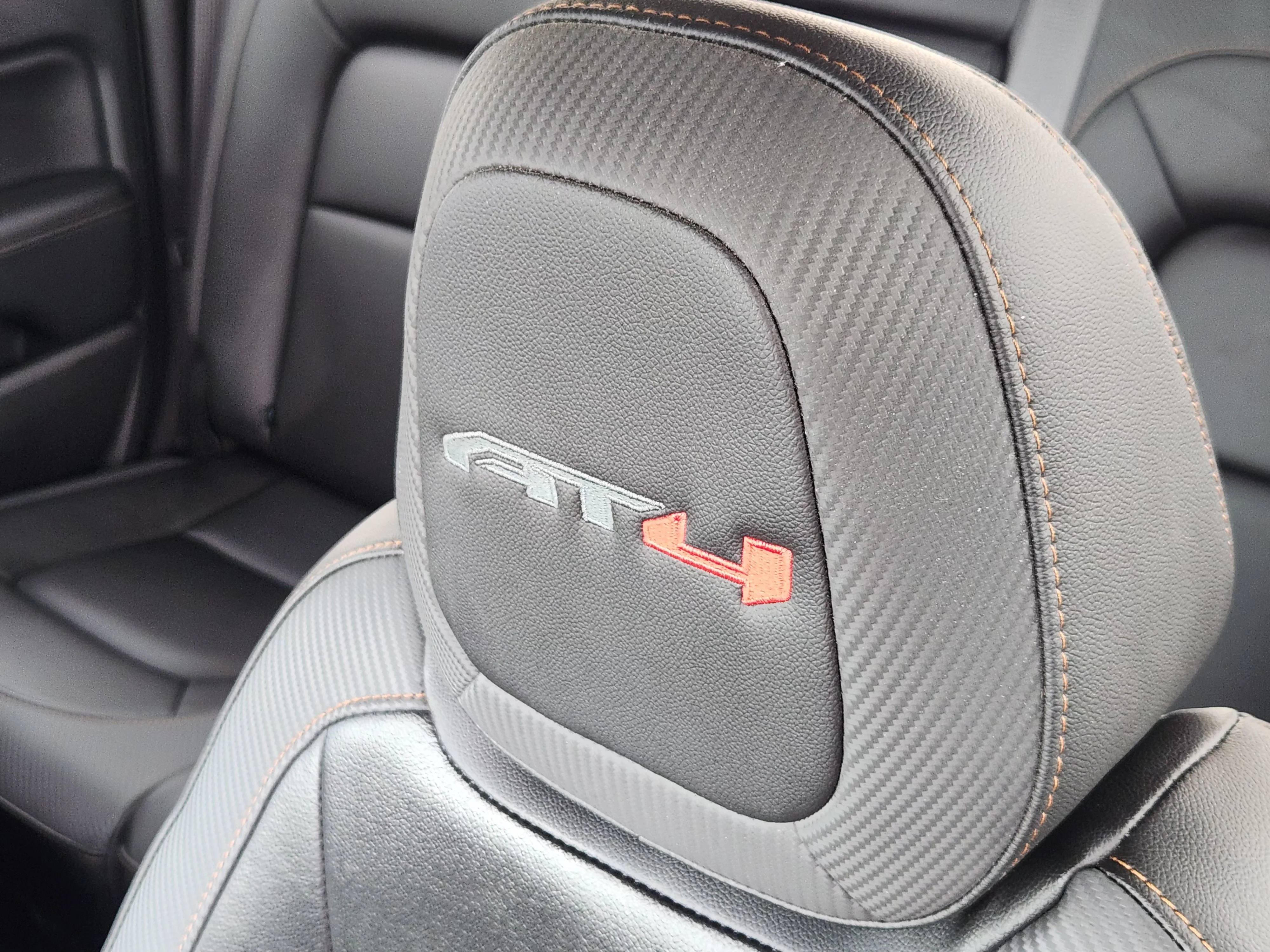 Used 2022 Summit White GMC AT4 w/Leather image 16