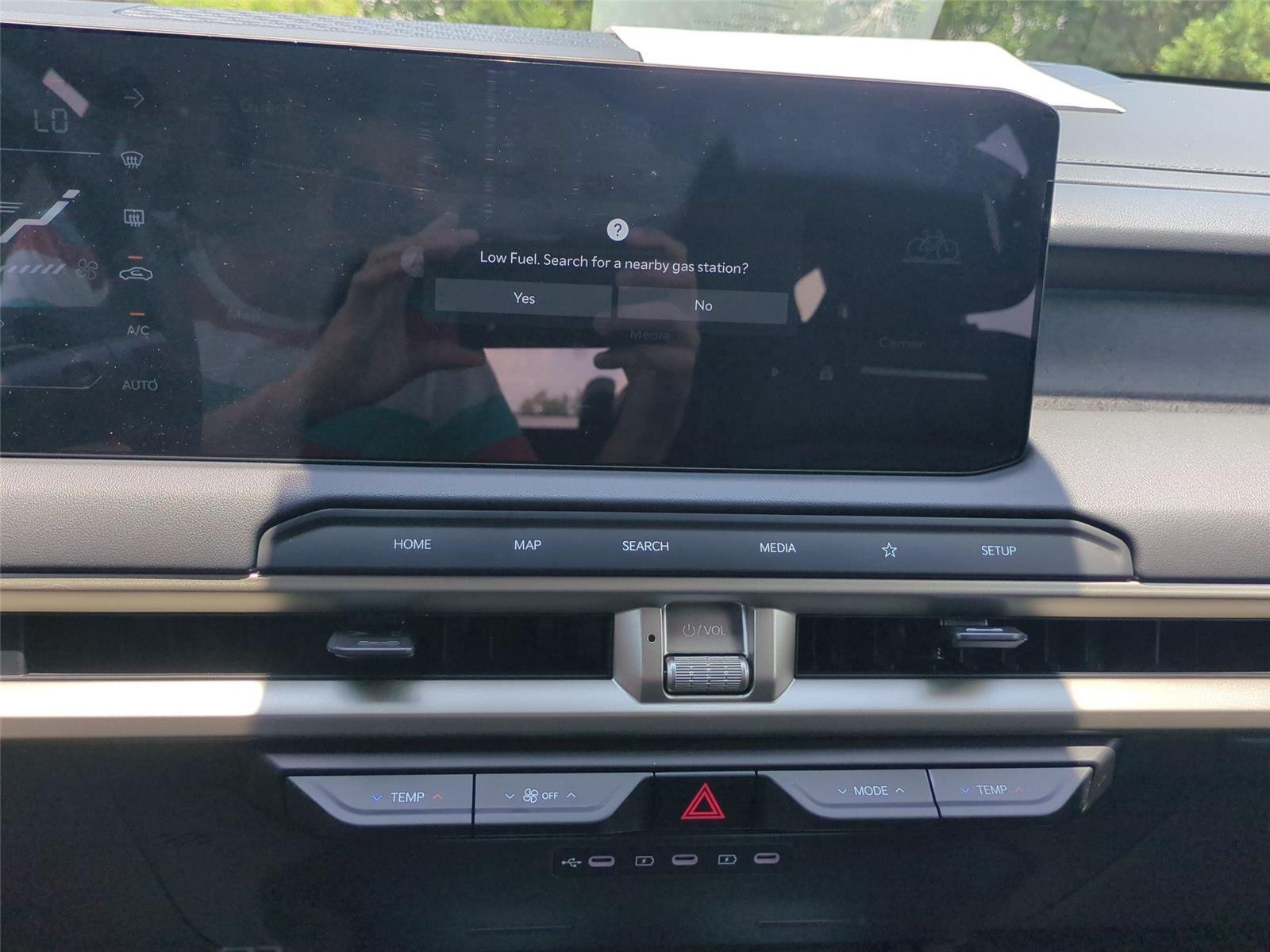 New 2027 Black Jade Green Kia SX image 24