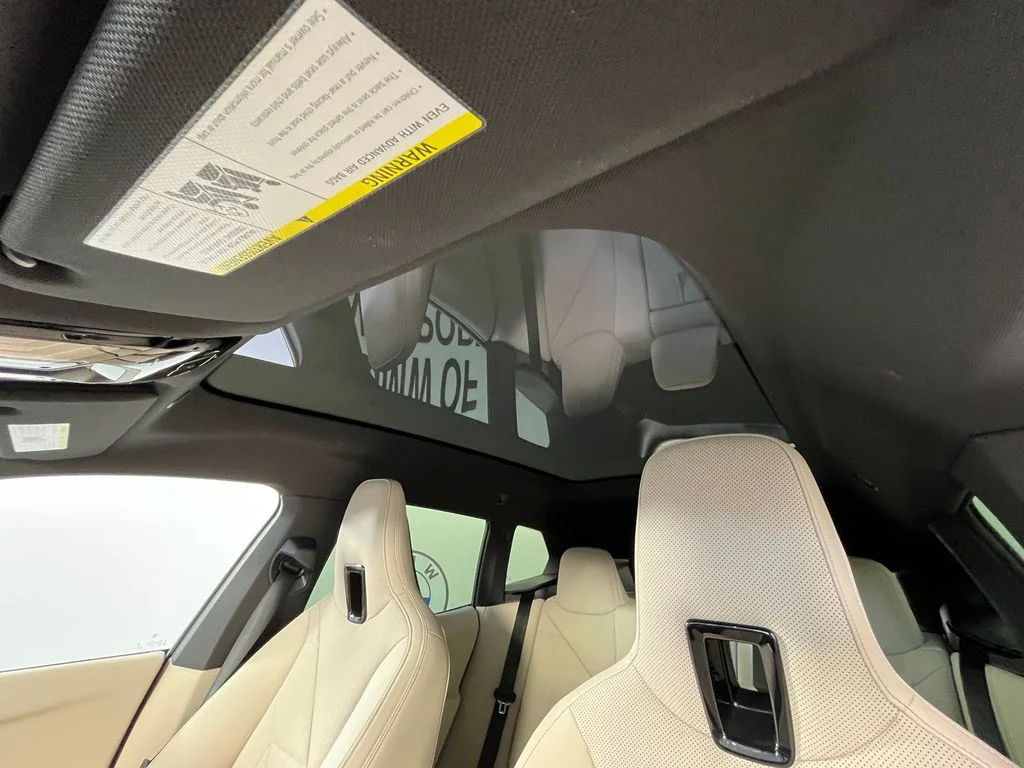 Certified Used 2024 White BMW xDrive50 image 29