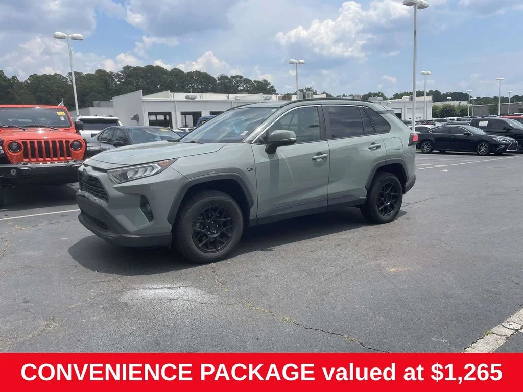 2020 Toyota RAV4 XLE FWD's photo