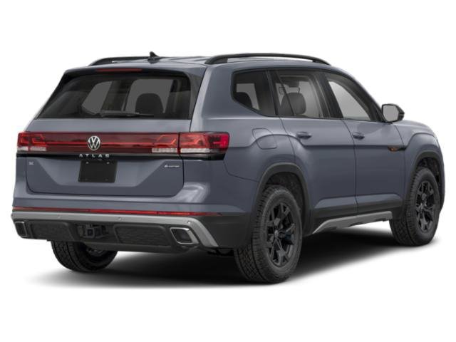 Used 2025  Volkswagen 2.0T Peak Edition image 2