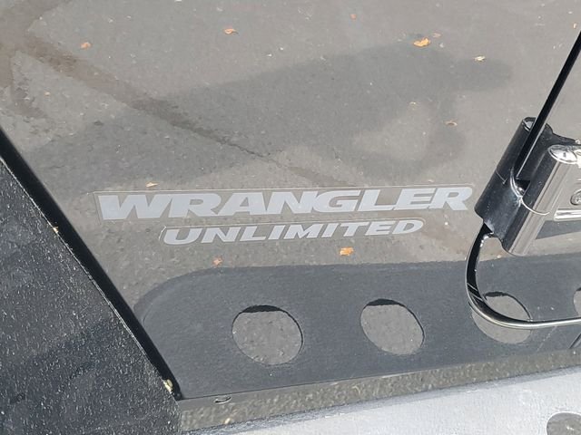 Used 2017 Black Jeep Unlimited Sahara image 26