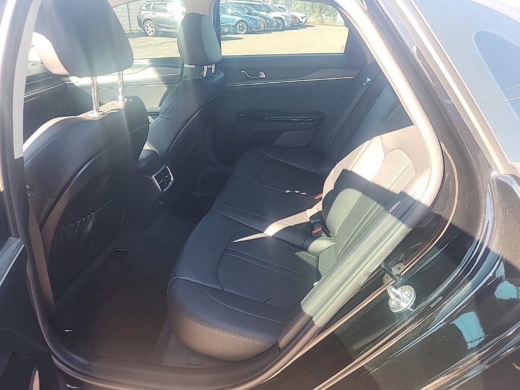 Used 2025 Black Kia EX image 19