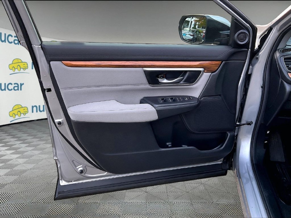 Used 2022 Silver Honda EX image 9