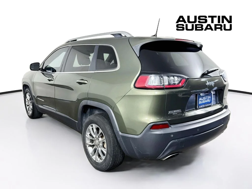 Used 2019 Green Jeep Latitude Plus image 5