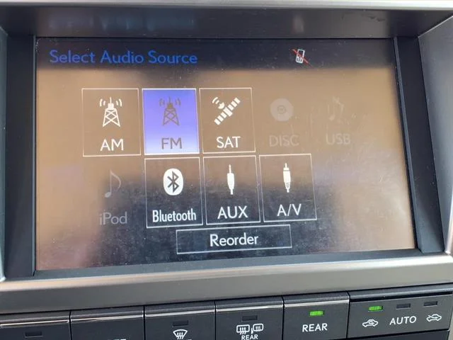 Used 2021 Starfire Pearl Lexus Luxury image 7