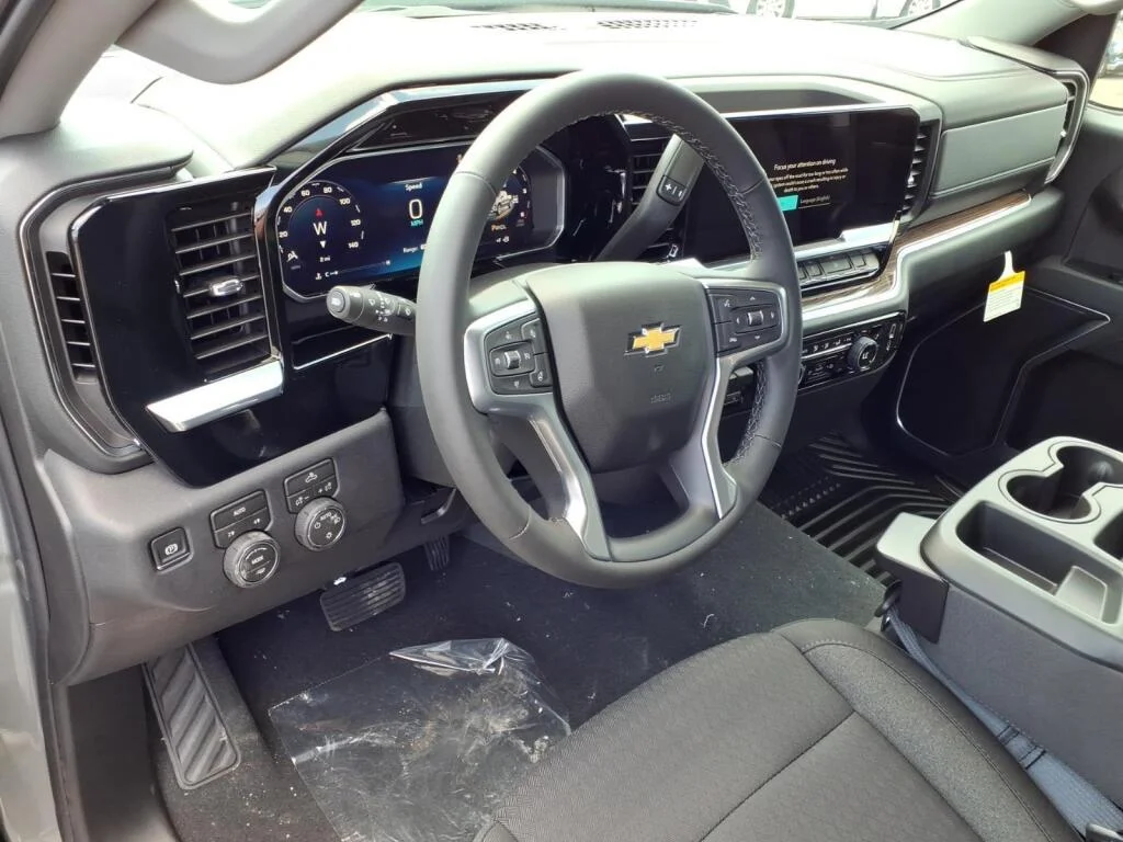 New 2026 Sterling Gray Metallic Chevrolet LT (2FL) image 8
