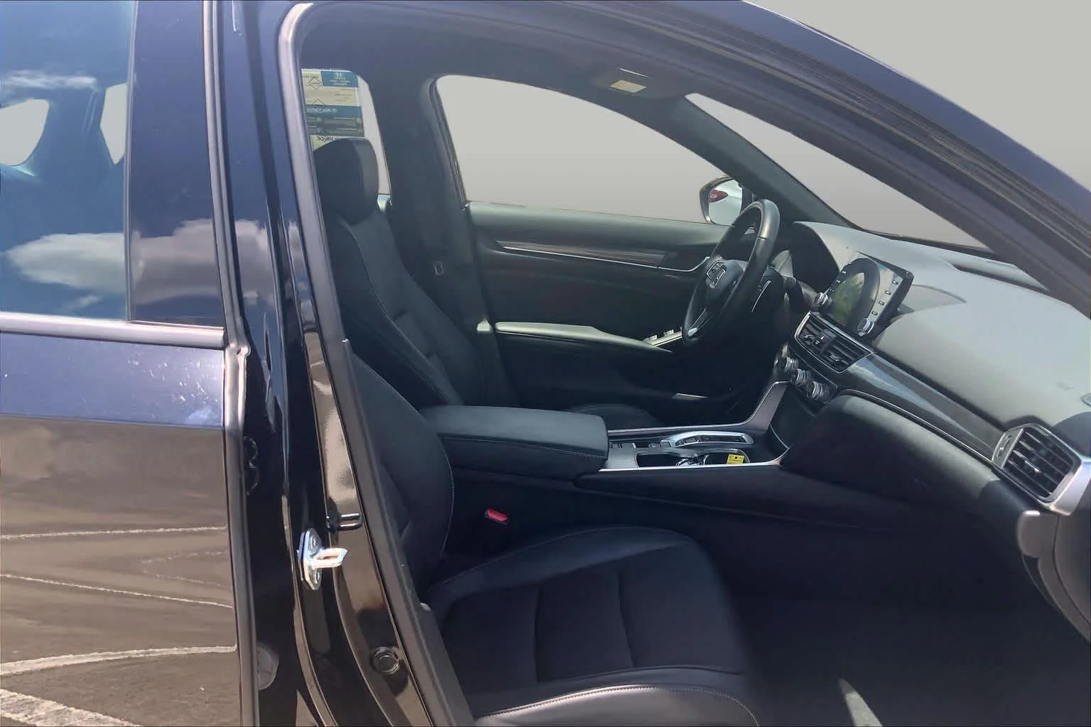 Used 2022 Crystal Black Pearl Honda Sport image 9