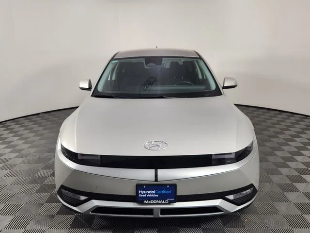 Used 2024 Gold Hyundai SEL image 8