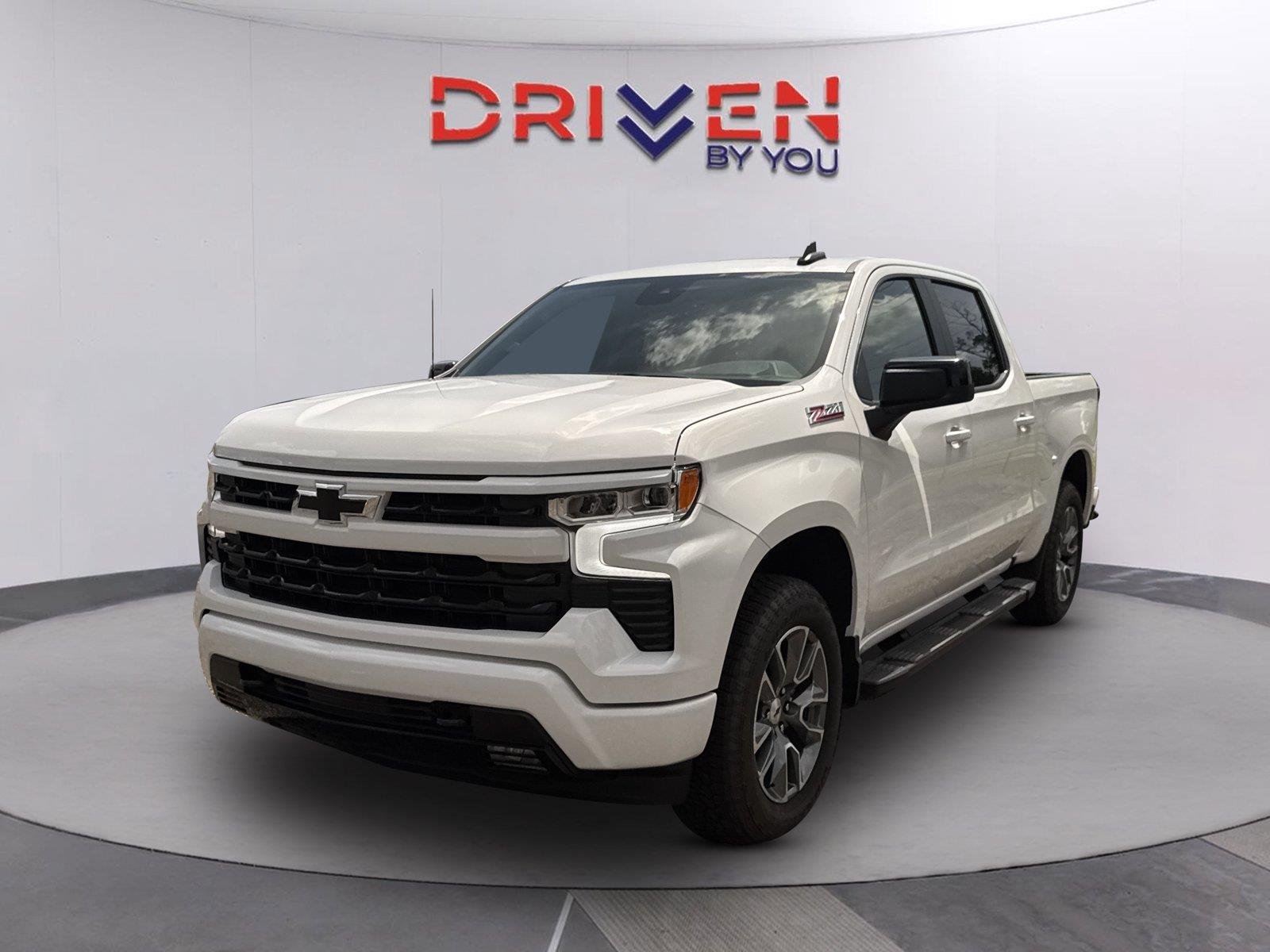 New 2026 Summit White Chevrolet RST image 8