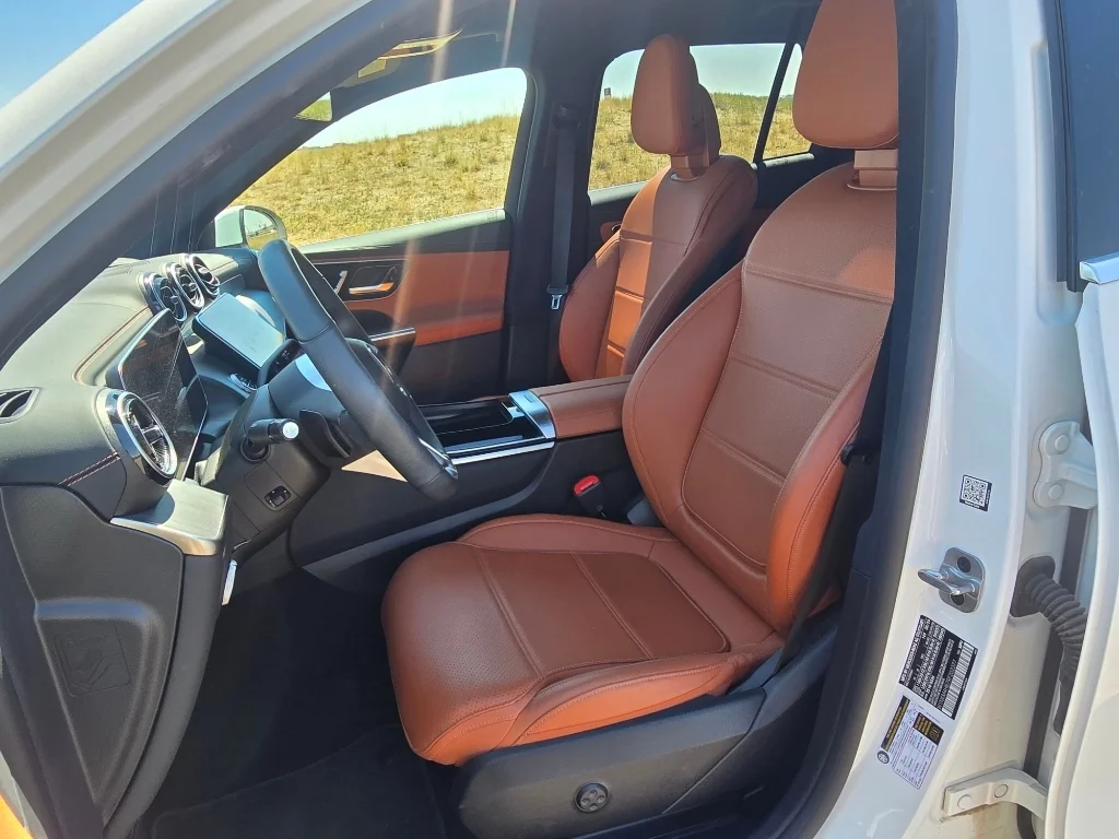 Used 2024 Polar White Mercedes-Benz 300 image 13