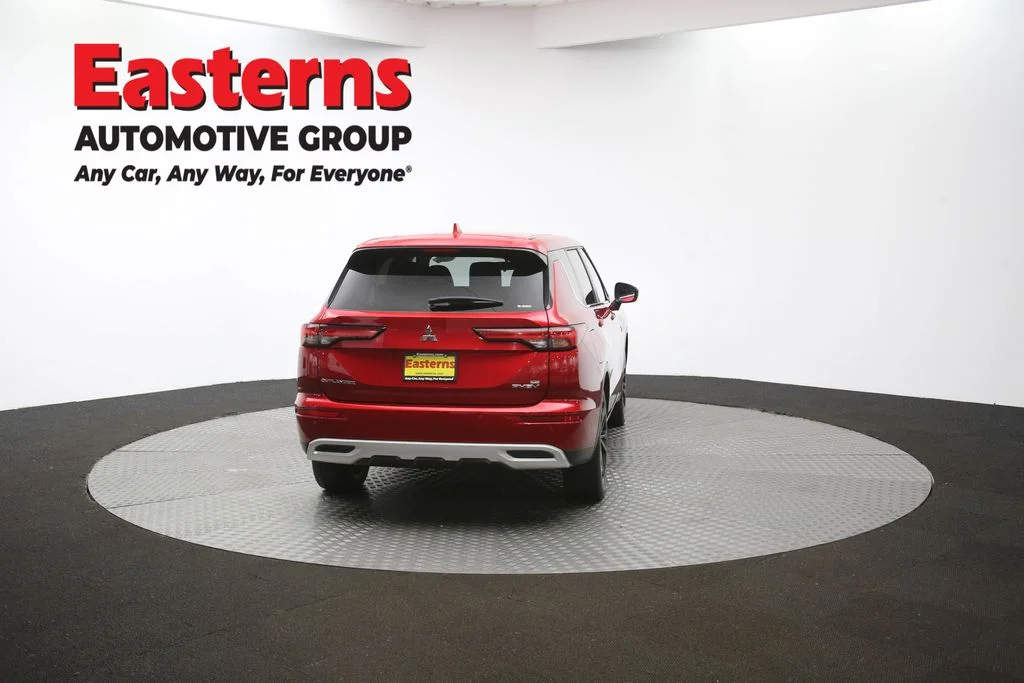 Used 2023 Red Mitsubishi SE image 37