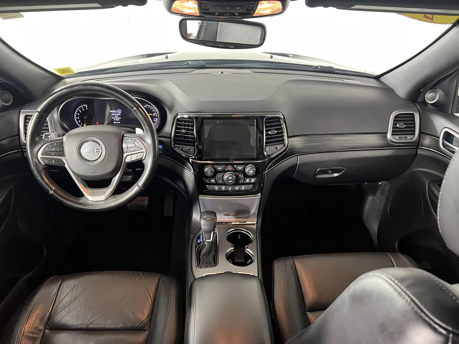 Used 2020 Diamond Black Crystal Pearlcoat Jeep Limited X image 22