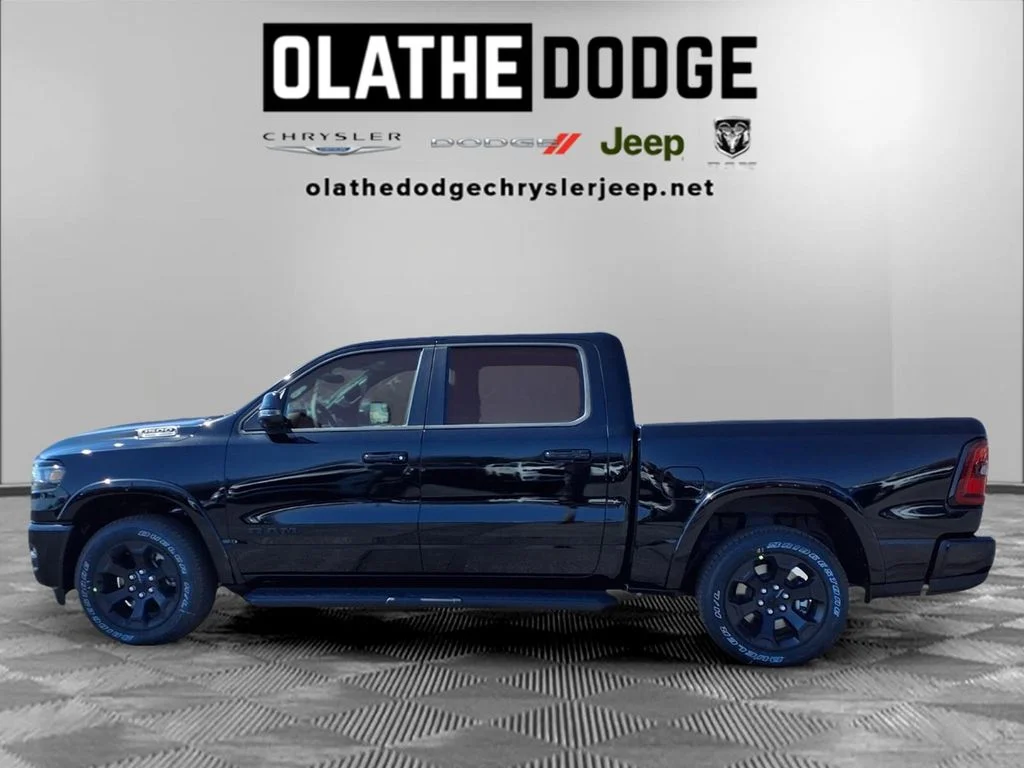 New 2026 Diamond Black Crystal Pearl-Coat Exterior Paint RAM Big Horn/Lone Star image 18