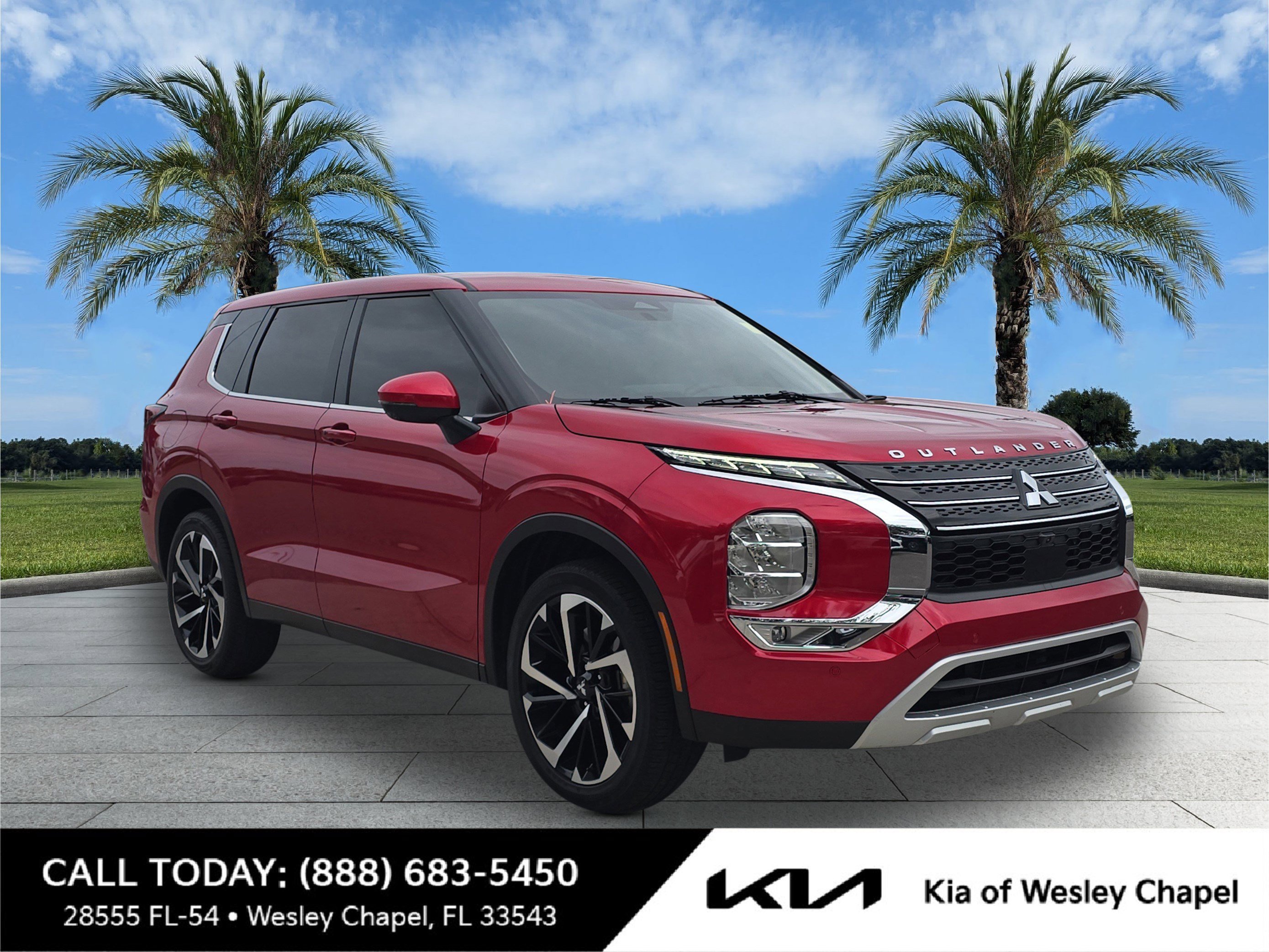 2024 Mitsubishi Outlander SE 2WD's photo