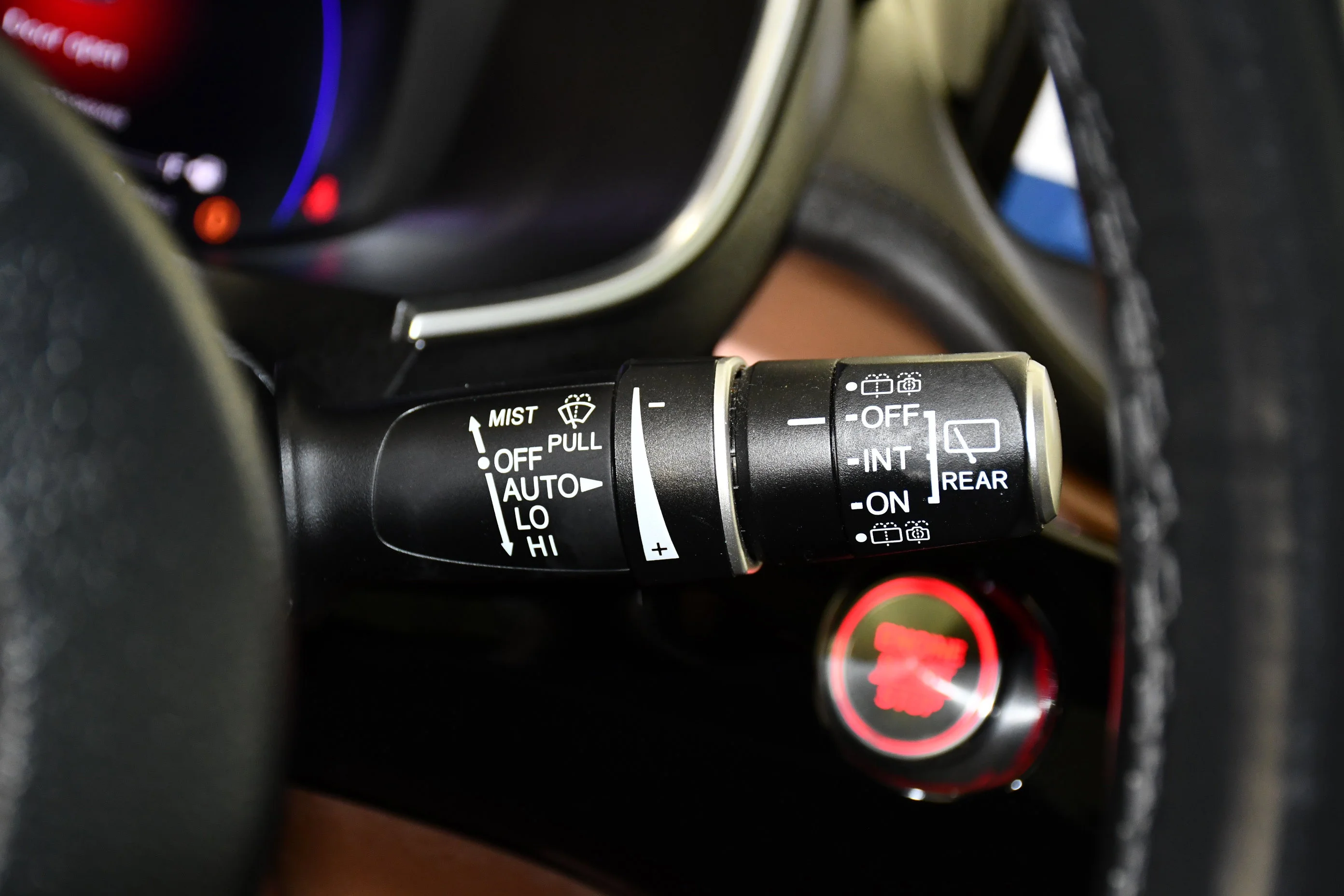 Certified Used 2024 Liquid Carbon Metallic Acura w/Technology Package image 23