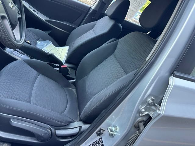 Used 2016 Ironman Silver Metallic Hyundai SE image 15